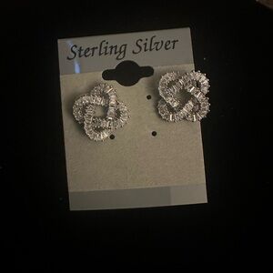 Women’s Spiral Stud like Earrings